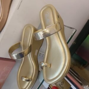 SAMTOLA FOOTWEAR Gold Bella Wedge Sandals