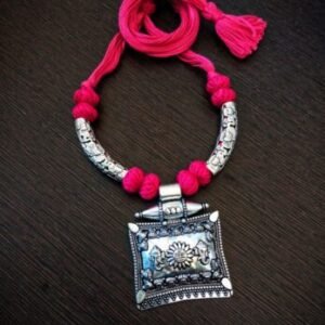 Boho Breeze Necklace – Thread & Anti Tarnish Componants