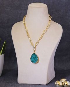 Crystal Core Necklace – Druzy Stone & Chain