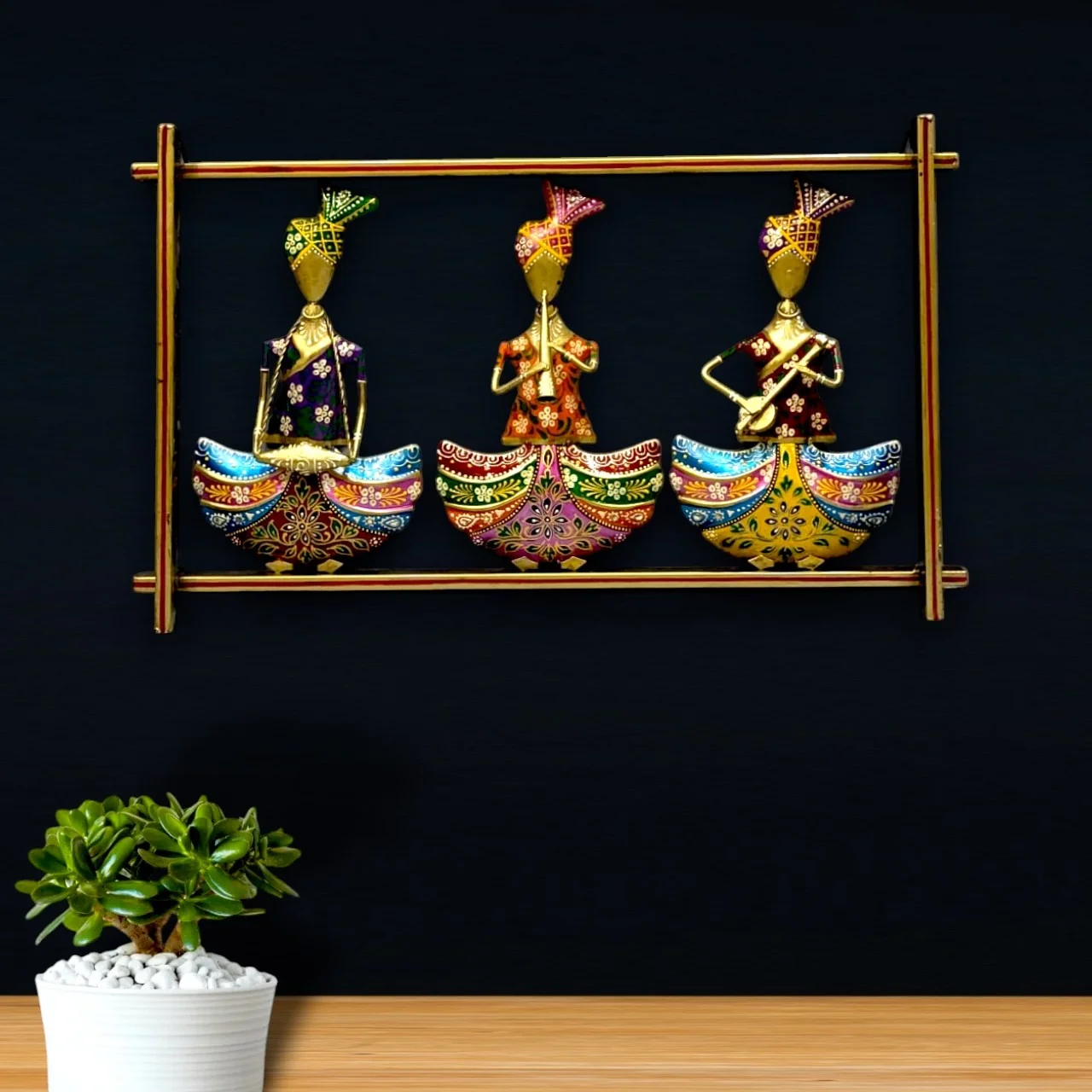 Metal Wrought Iron Musician Sardar Doll Figurine, Multicolour Home Decor, Art & Crafts